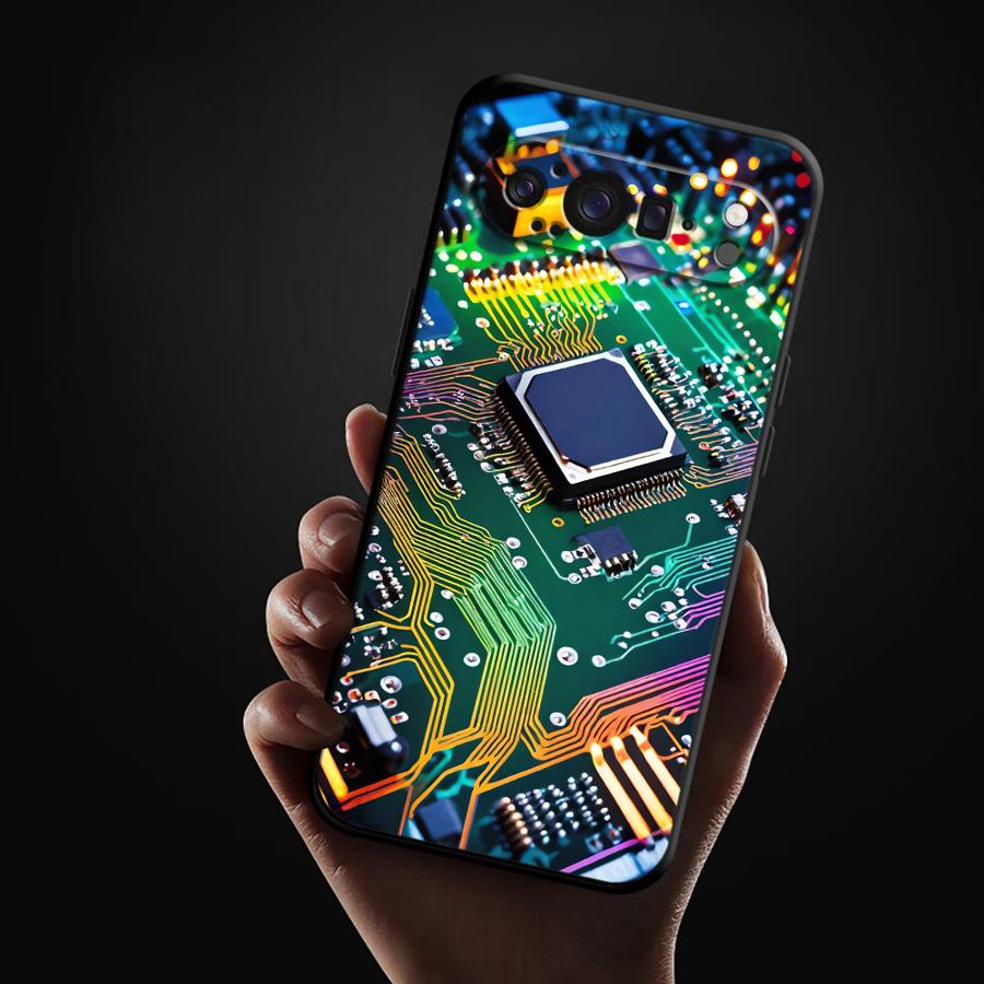 レトロな回路基板デザインのスマホケース Google Pix - Google Pixel 9 Pro のレビューと価格